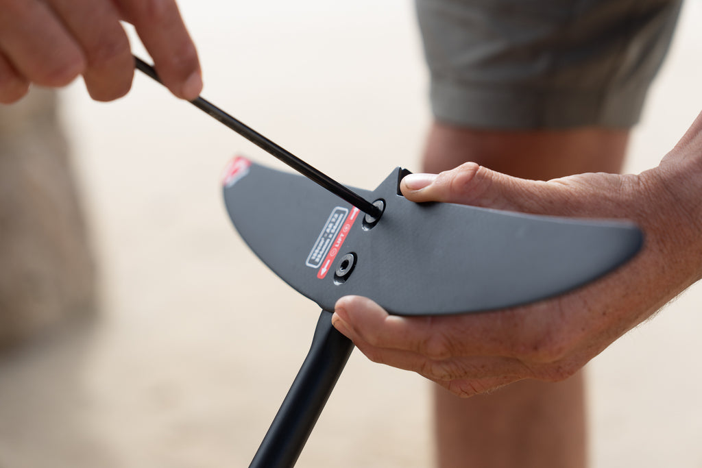 ElCapitano front wing 1395 mit Schrauben