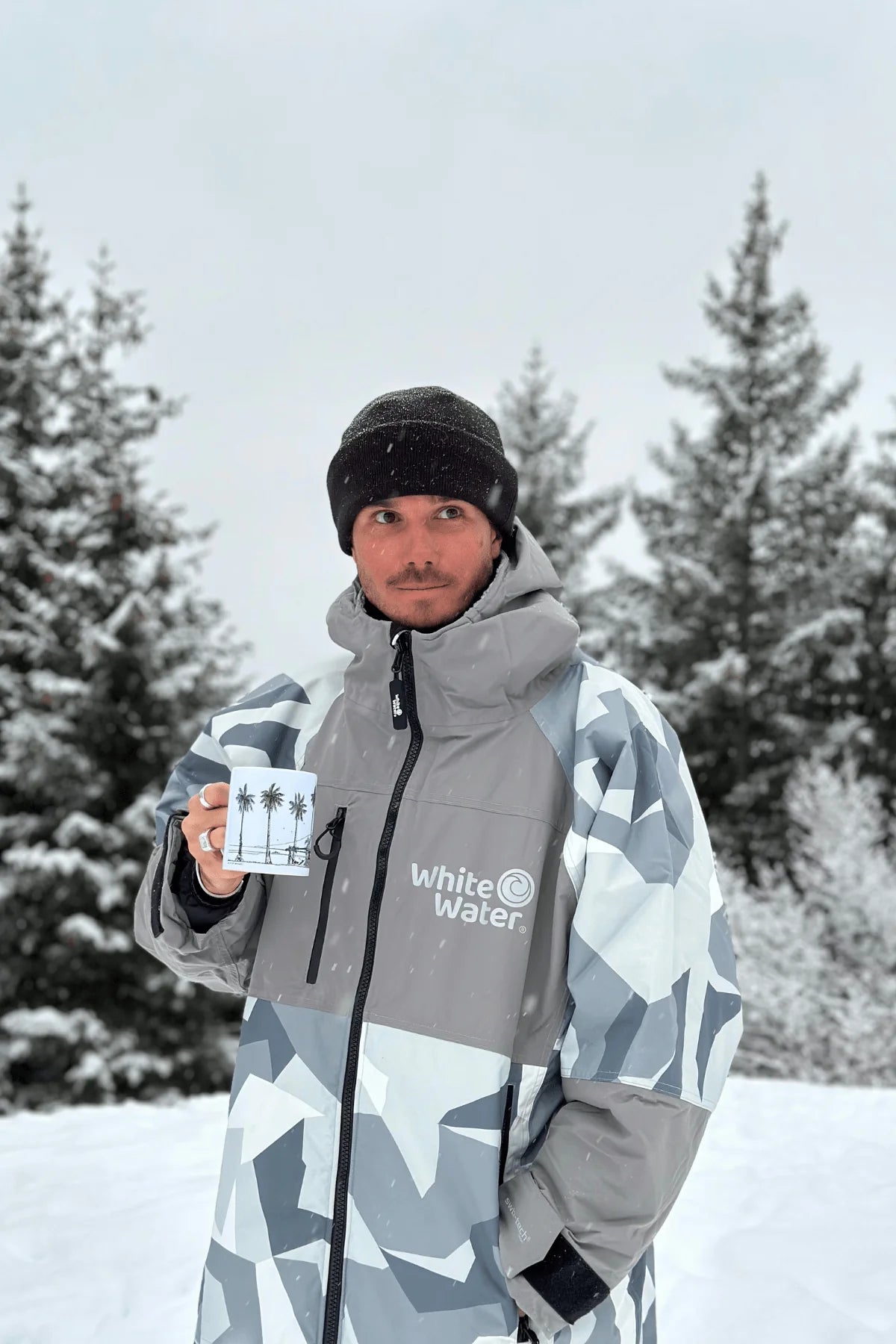 White Water Surf Poncho - Gassi Mantel - Outdoor Mantel,  Artic Carmo/ Größe M und L